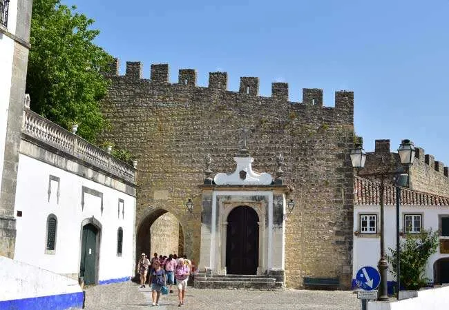 The main gate to Obidos